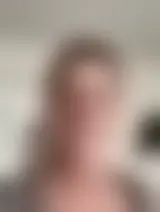 Chatter avec ieiahasaiah80818 et des hommes célibataires vers Paris