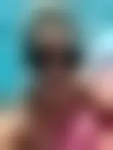 Chatter avec reheaiah34400 et des femmes célibataires vers Saint-Denis